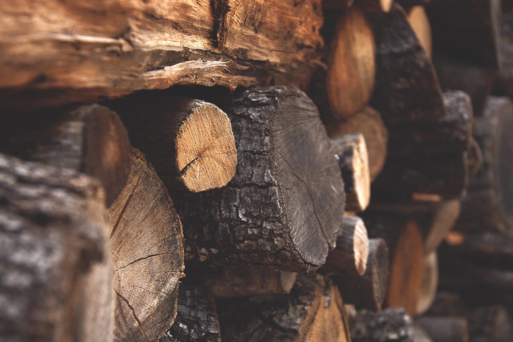 Topení dřevem nebo peletami?